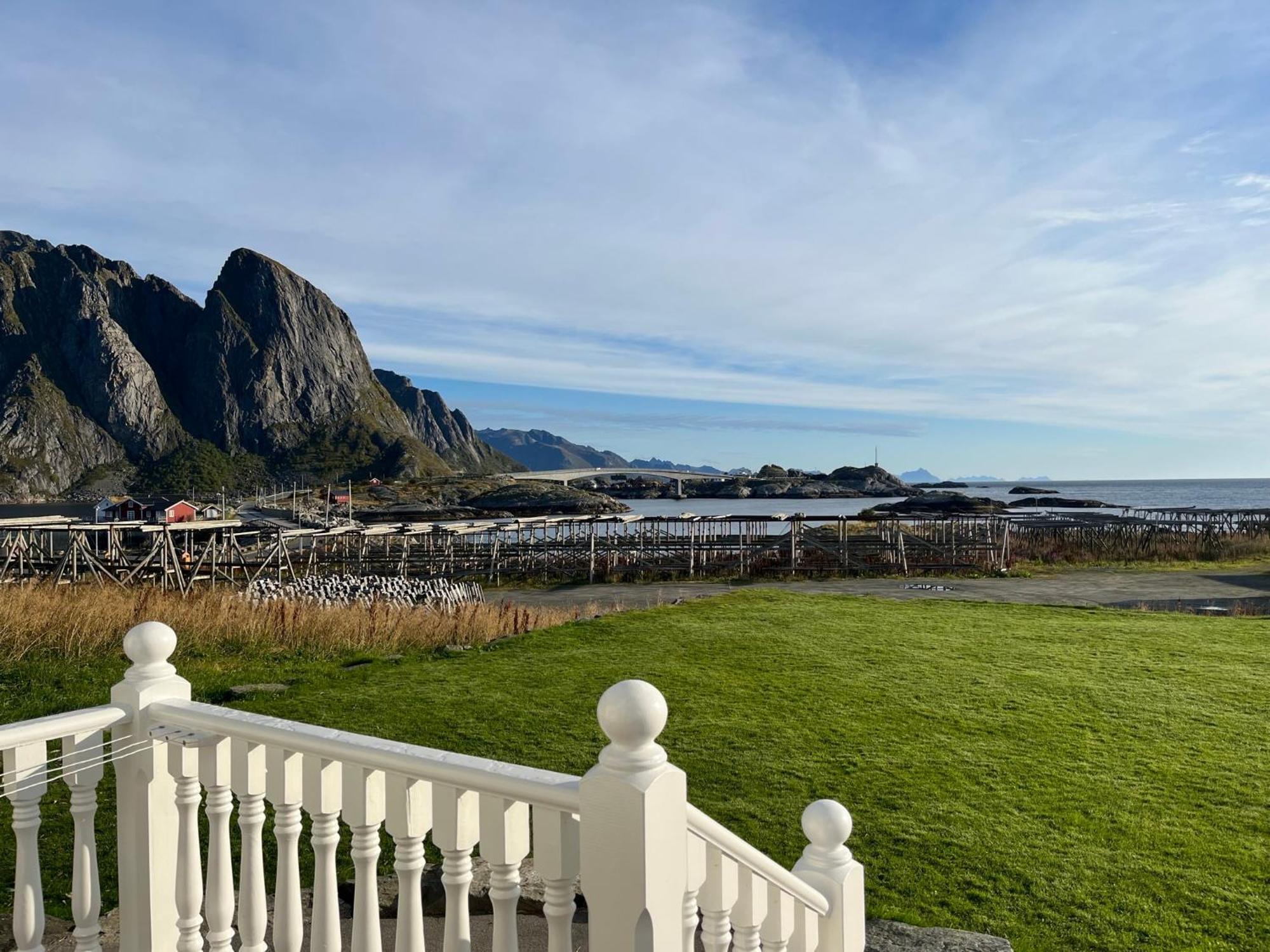 Lofoten Suite Apartments - Rostad Retro Rorbuer Reine Ngoại thất bức ảnh