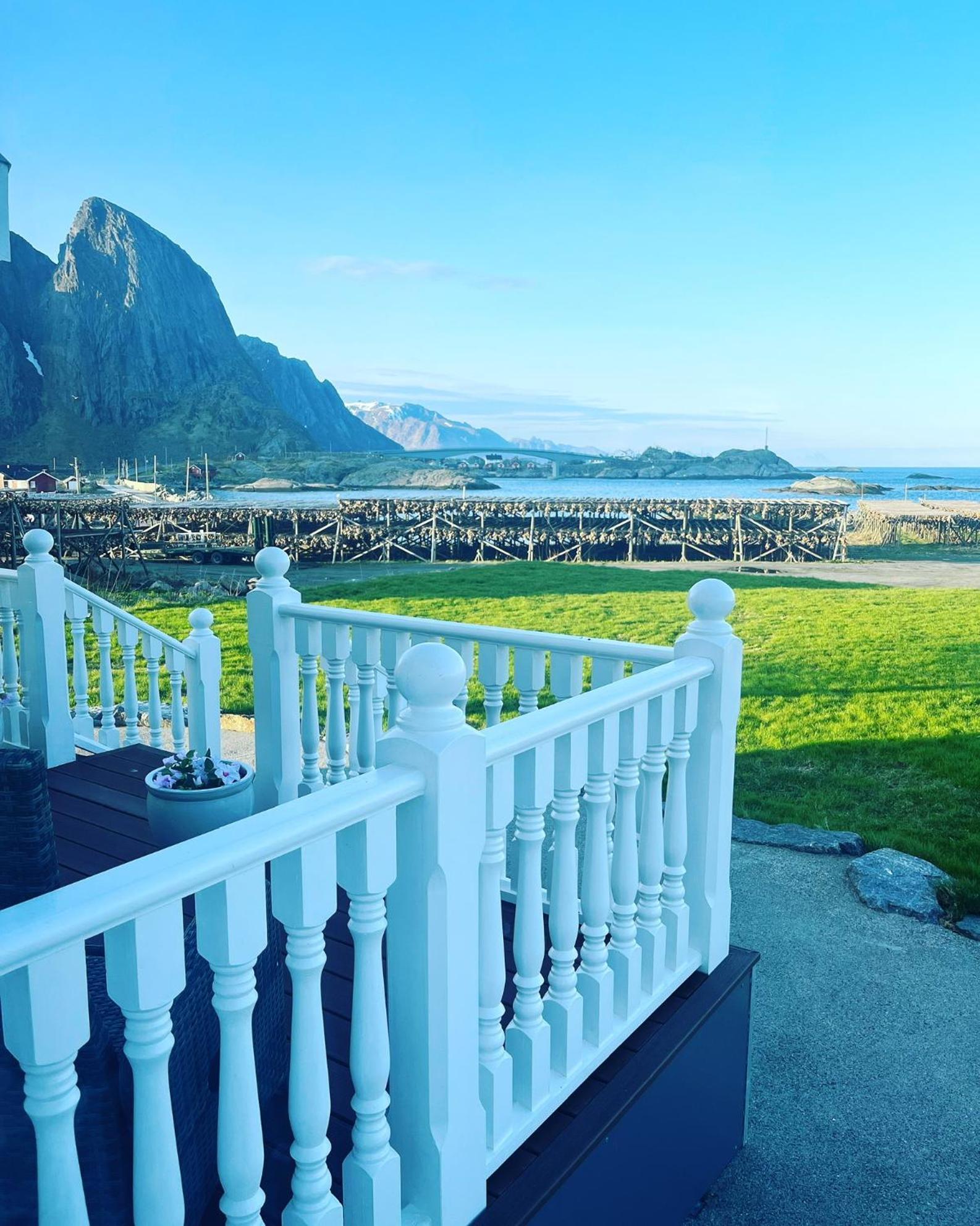 Lofoten Suite Apartments - Rostad Retro Rorbuer Reine Ngoại thất bức ảnh